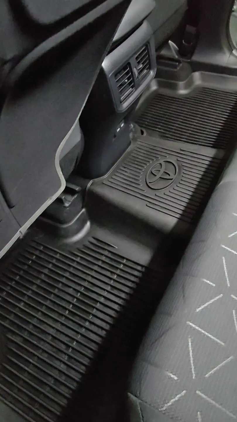 Rear footwell after detailing